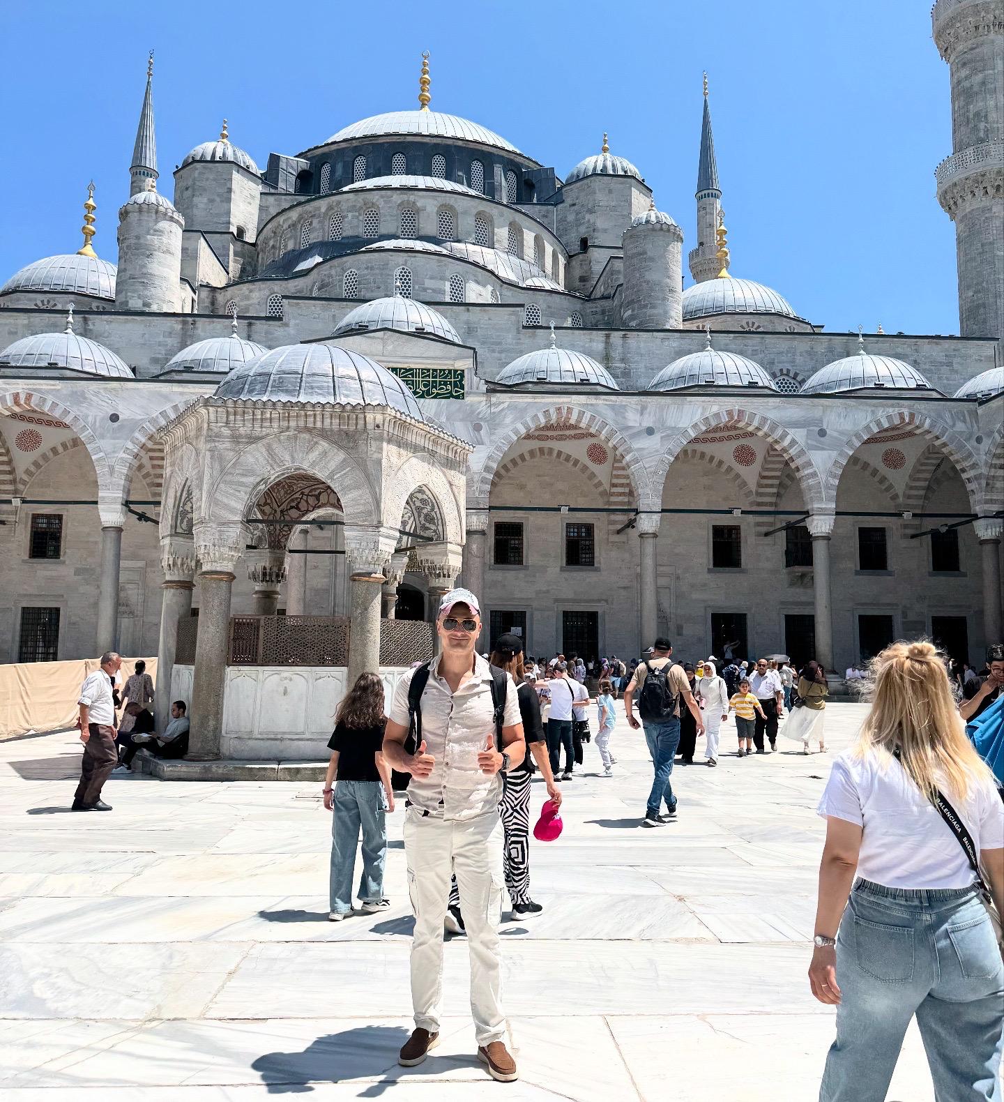 Davanti alla Moschea Blu, Istambul